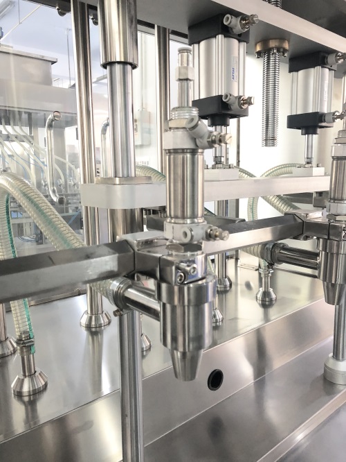 一分價(jià)格一分貨  東泰稱(chēng)重式灌裝機(jī)質(zhì)量不加水分